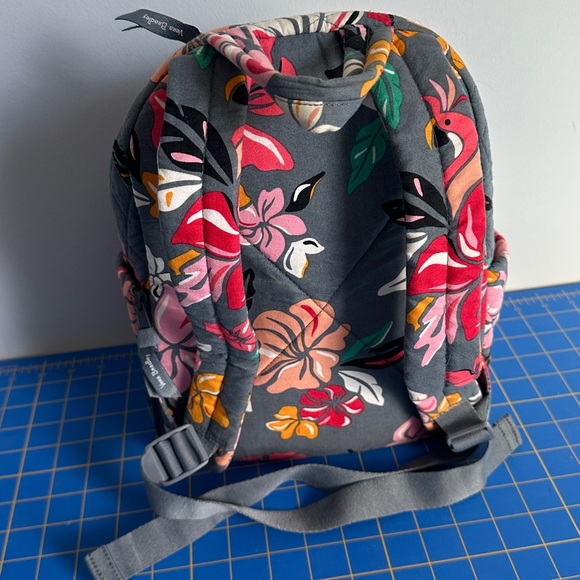 Vera Bradley Coastal Paradise Floral Quilted Backpack Purse - Picture 2 of 7